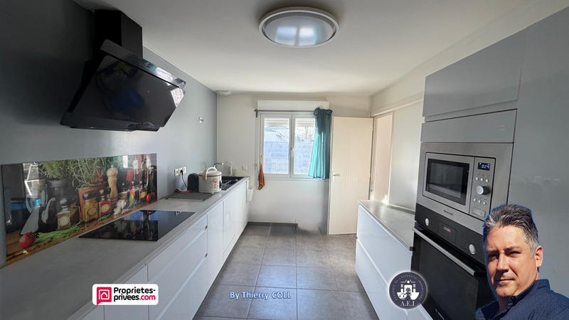 Maison - 98 m² - 6 pièces