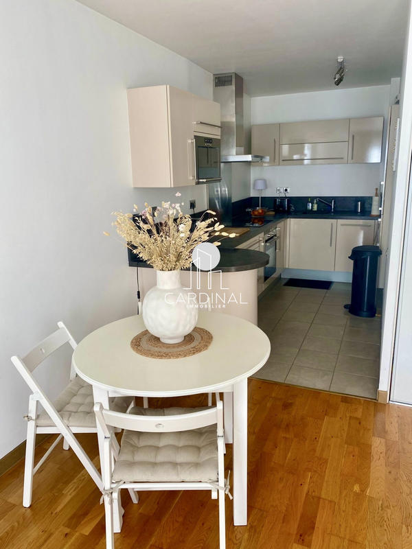 Appartement - 49 m² - 2 pièces