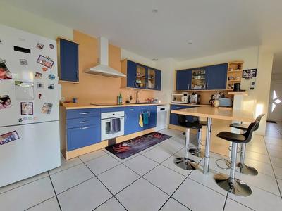 Maison - 157 m² - 8 pièces