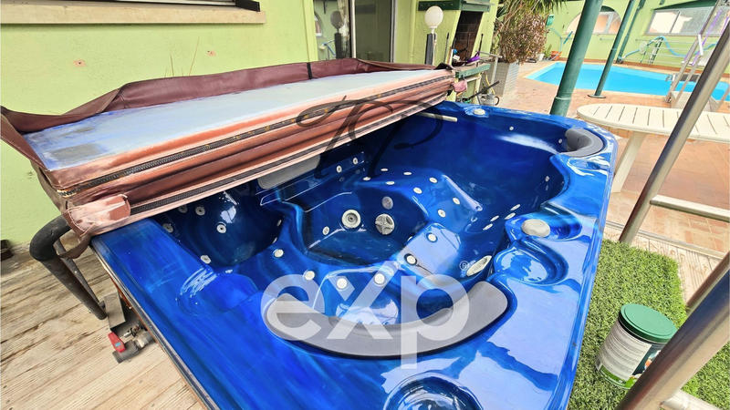 Appartement - 177 m² - 6 pièces