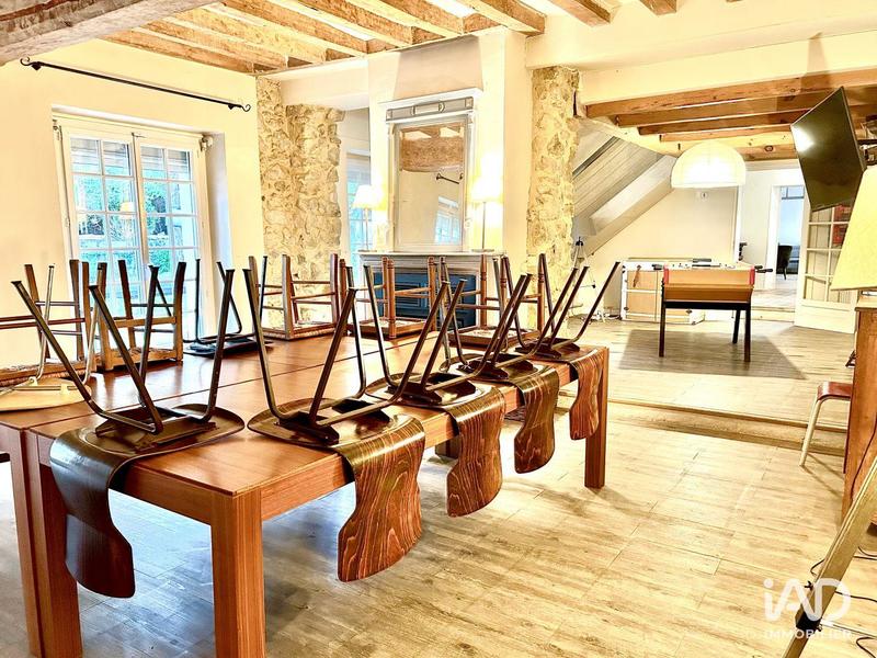 Maison - 210 m² - 7 pièces