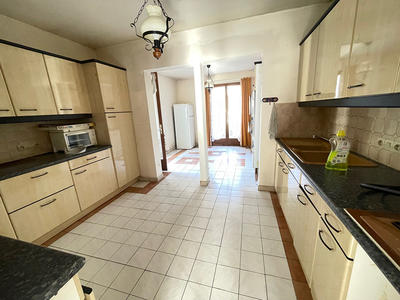 Maison - 93 m² - 4 pièces