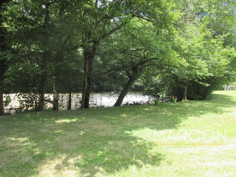 Propriété - 184 m² - 6 pièces