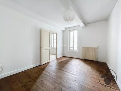 Appartement - 79 m² - 4 pièces