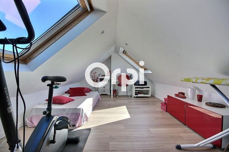 Maison - 85 m² - 5 pièces