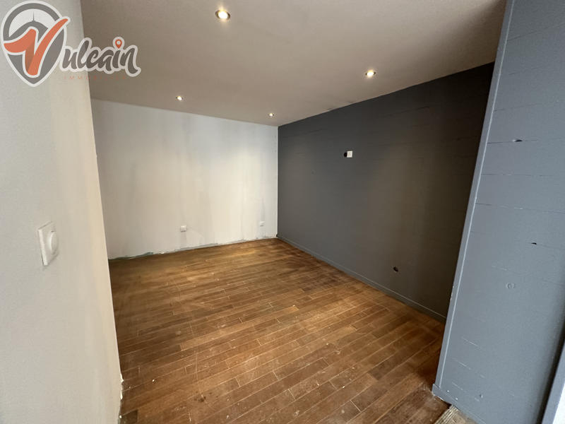 Local commercial - 46 m² - 2 pièces