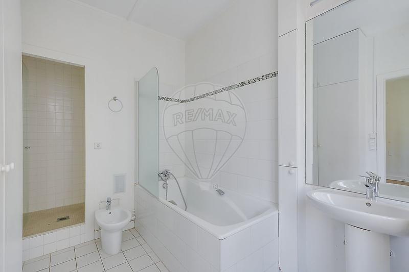 Appartement - 141 m² - 5 pièces