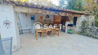 Maison - 200 m² - 6 pièces