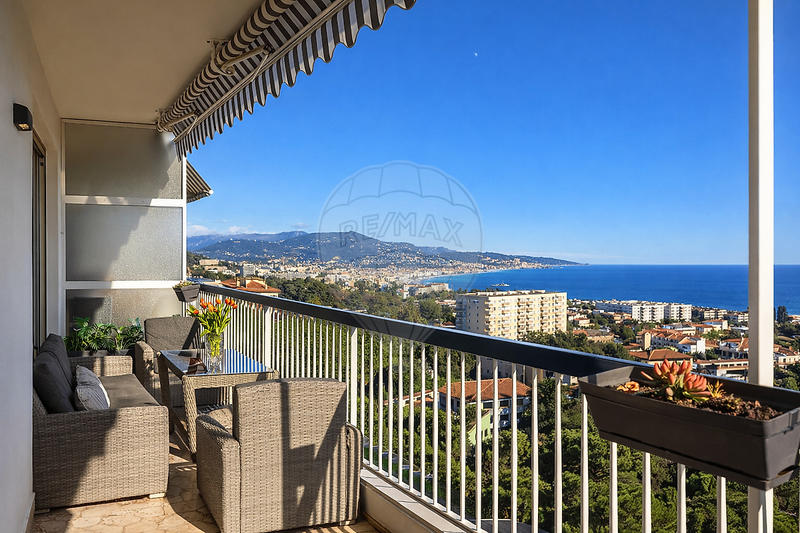 Appartement - 140 m² - 5 pièces