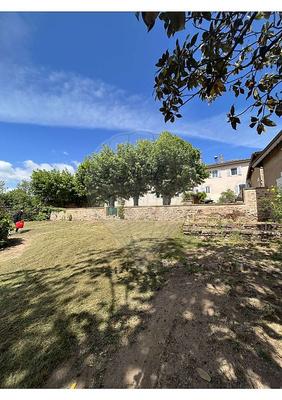 Maison - 404 m² - 5 pièces