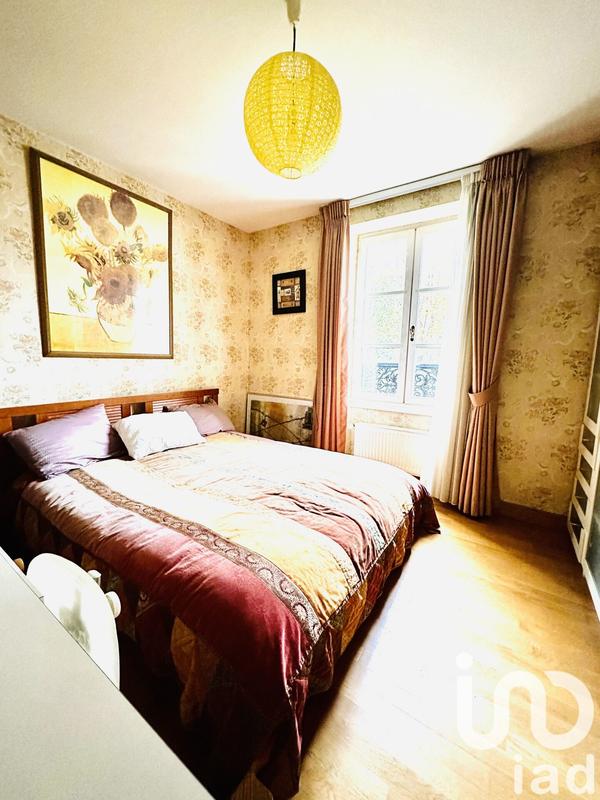 Maison - 220 m² - 10 pièces