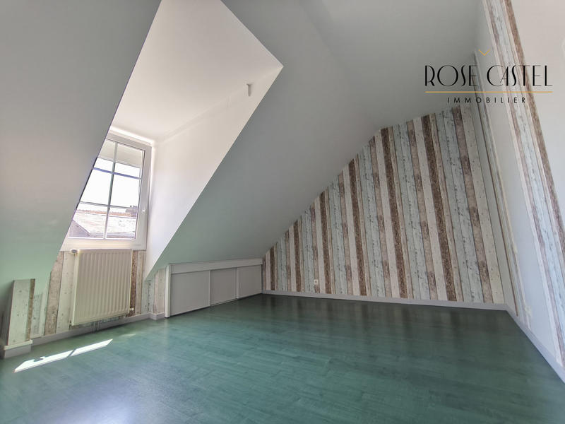 Maison ancienne - 204 m² - 8 pièces