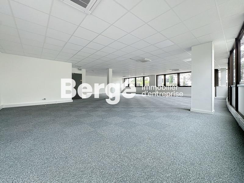 Bureau - 169 m²