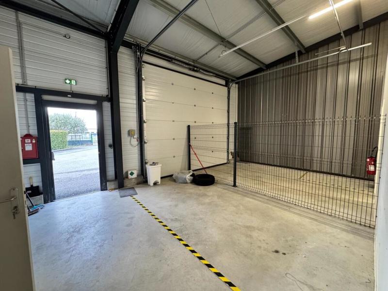 Local commercial - 167 m² - 1 pièce