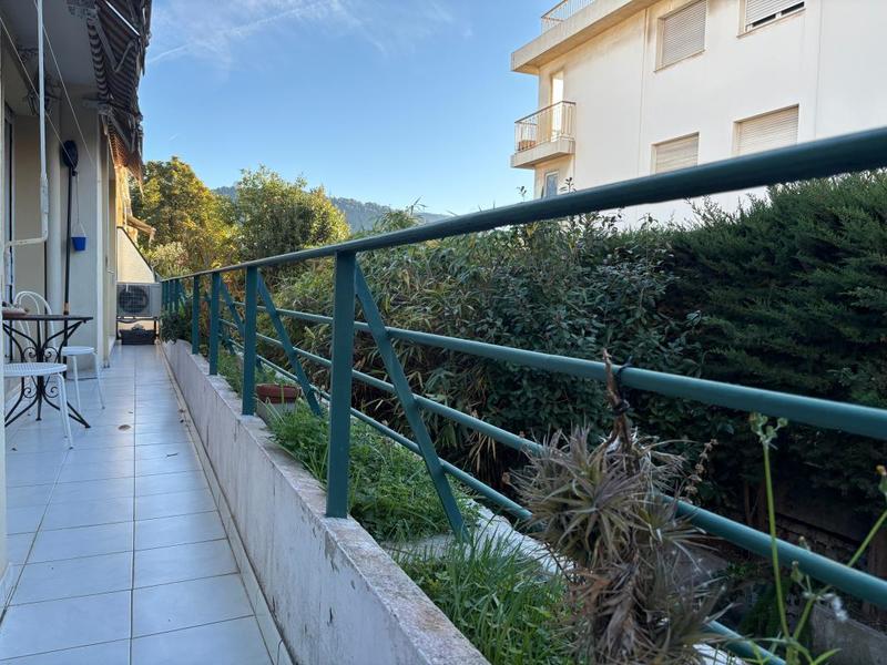 Appartement - 77 m² - 4 pièces