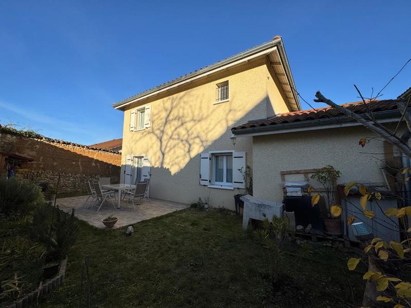 Maison - 91 m² - 4 pièces