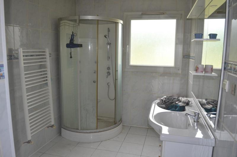 Maison - 250 m² - 10 pièces