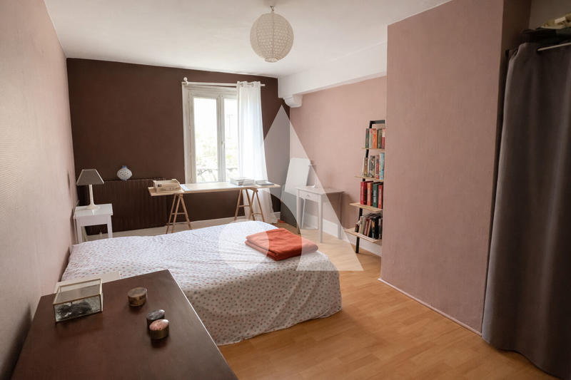 Appartement - 115 m² - 5 pièces