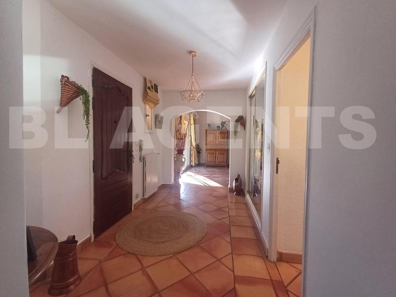 Demeure - 230 m² - 7 pièces