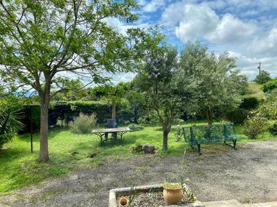 Propriété - 200 m² - 8 pièces