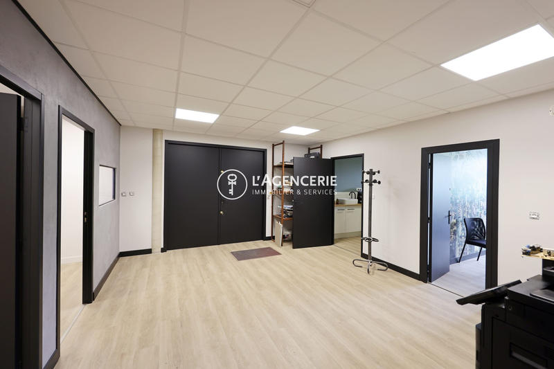Local d'activités - 260 m²