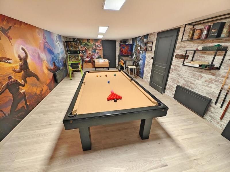 Maison - 265 m² - 12 pièces