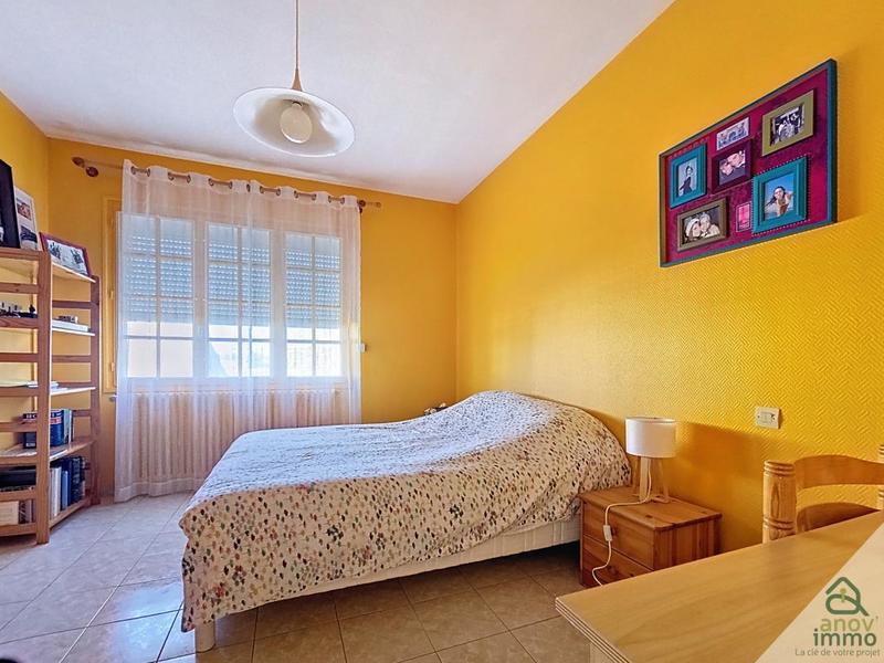 Maison - 422 m² - 12 pièces