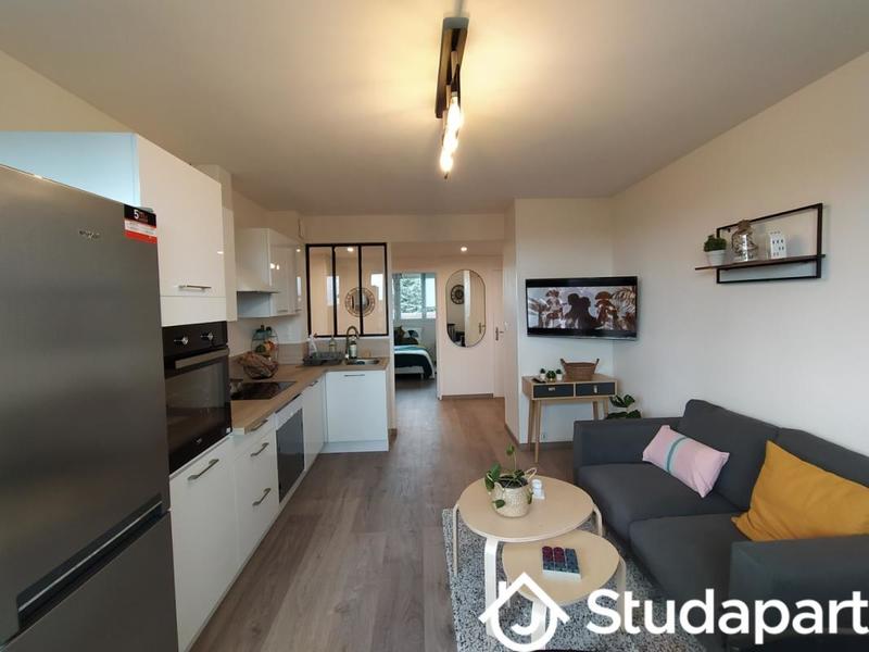 Chambre - 10 m² - 1 pièce