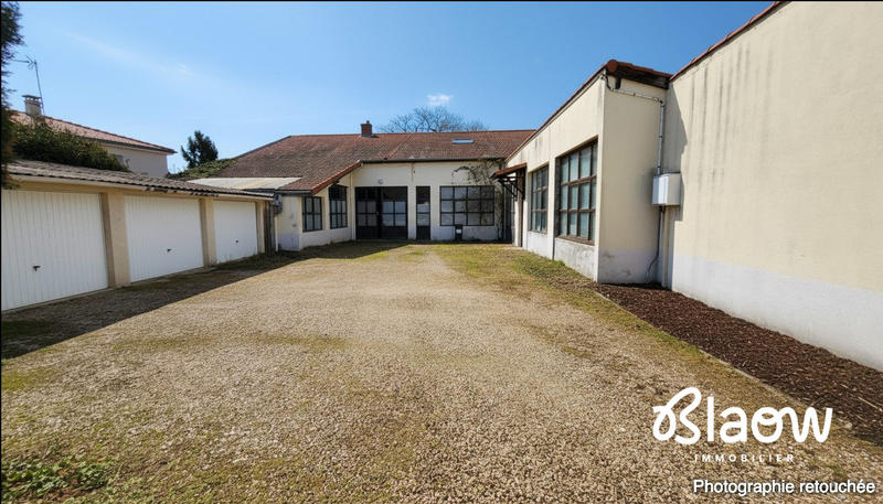 Local d'activités - 300 m²