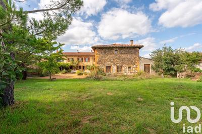 Maison - 265 m² - 9 pièces