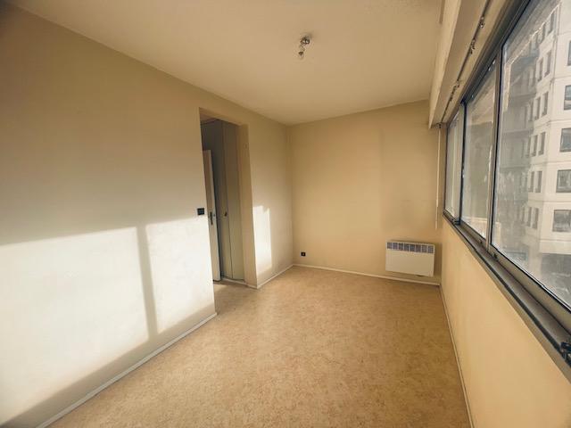 Appartement ancien - 86 m² - 5 pièces