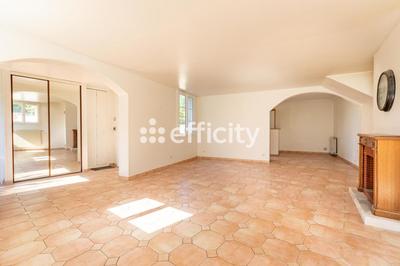 Maison - 155 m² - 6 pièces