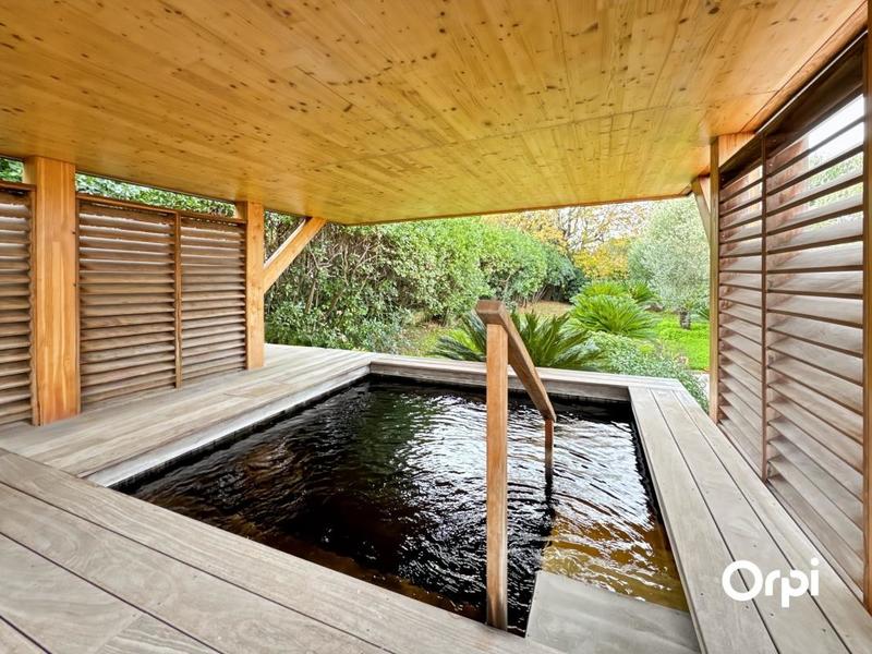 Villa - 180 m² - 4 pièces