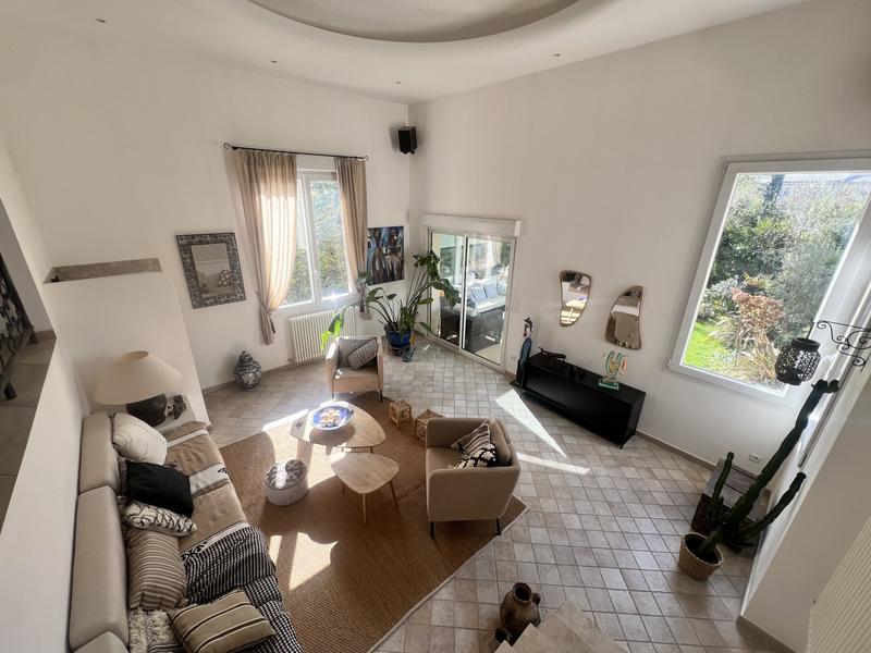 Maison - 192 m² - 6 pièces