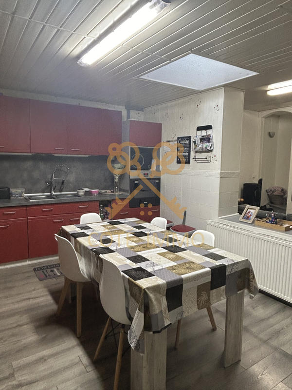 Maison - 103 m² - 6 pièces