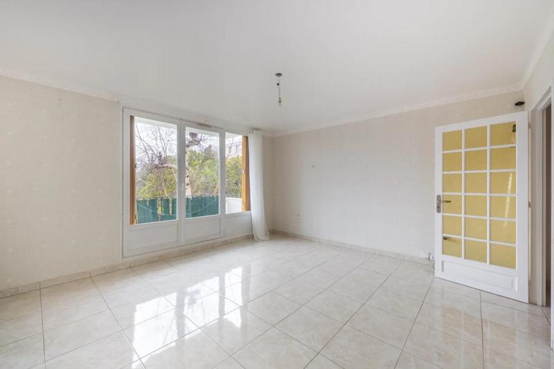 Appartement - 94 m² - 5 pièces