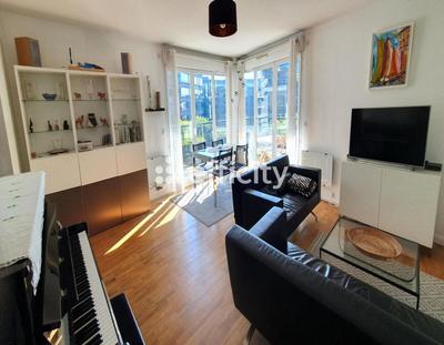 Appartement - 96 m² - 4 pièces