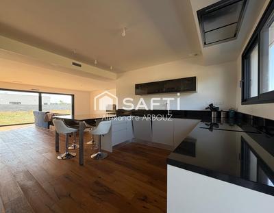 Maison - 178 m² - 4 pièces