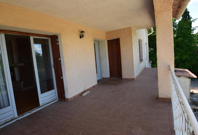 Maison - 168 m² - 9 pièces