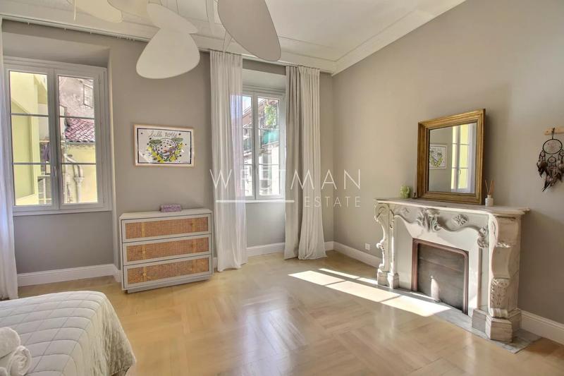 Appartement - 112 m² - 4 pièces