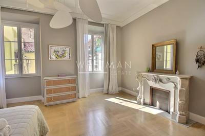 Appartement - 112 m² - 4 pièces