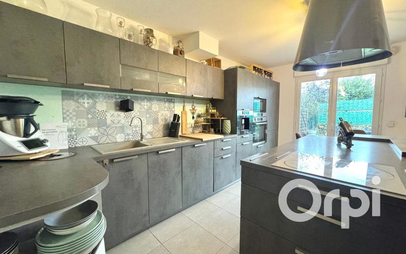 Maison - 92 m² - 4 pièces