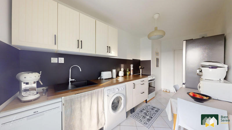 Appartement - 81 m² - 3 pièces