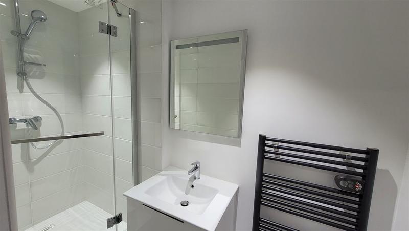 Appartement - 70 m² - 2 pièces