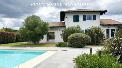 Maison contemporaine - 180 m² - 5 pièces