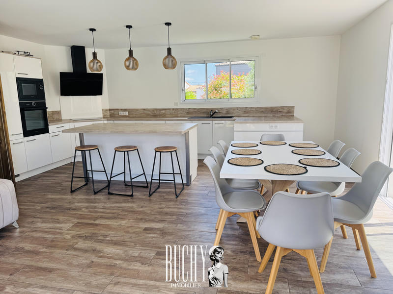 Maison - 94 m² - 4 pièces