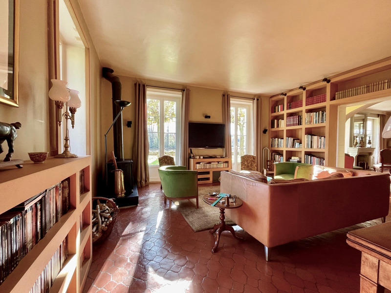 Demeure - 400 m² - 10 pièces