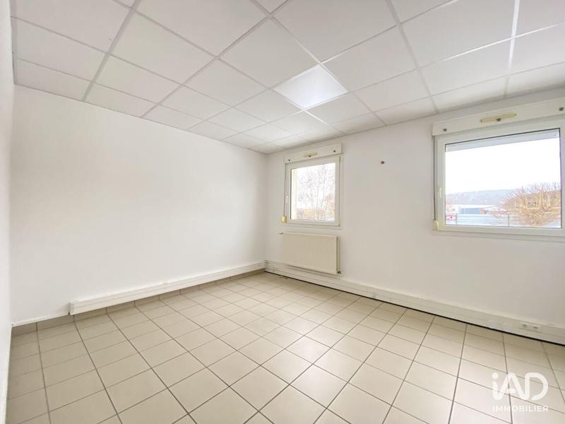 Local commercial - 596 m²