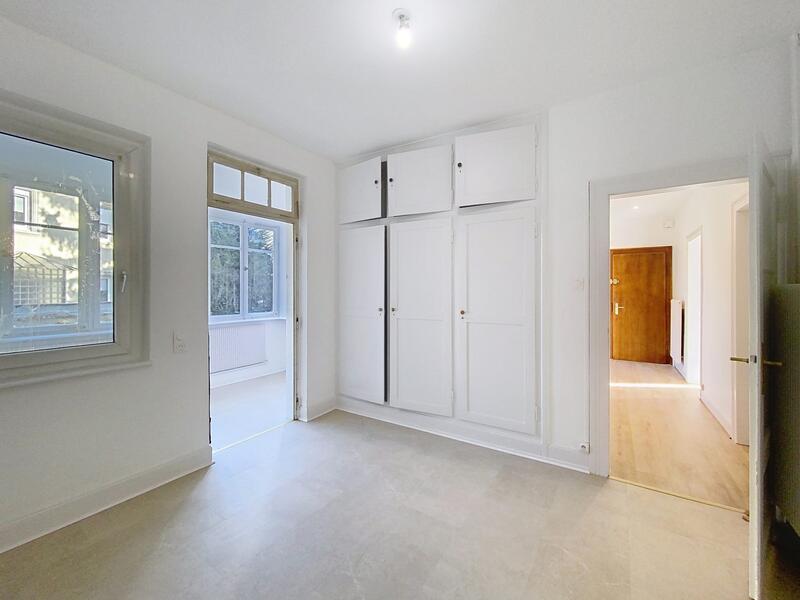 Appartement - 75 m² - 2 pièces