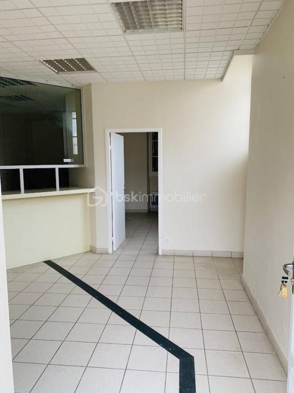 Bureau - 43 m² - 2 pièces